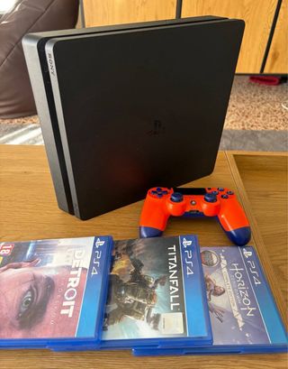 Consola PS4 (PlayStation 4) + Mando Naranja