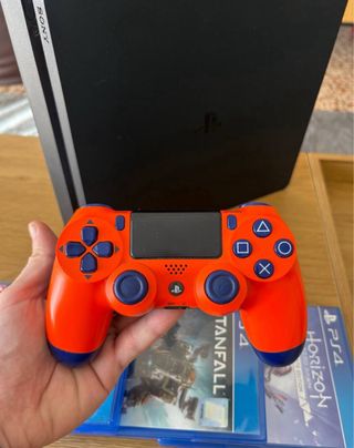 Consola PS4 (PlayStation 4) + Mando Naranja