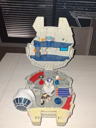 Halcón Milenario 30x30x21