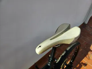 Bicicleta de Montaña GT Negra TALLA L