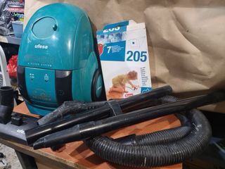 Aspirador Ufesa 1200W MOUSY