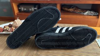 Adidas Superstar Talla 42 2/3 Negras