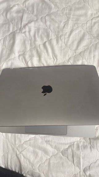 MacBook pro M1 gris