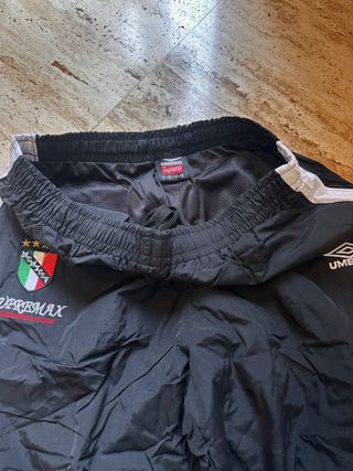 Chándal Supreme x Umbro Negro Chaqueta + Pantalón