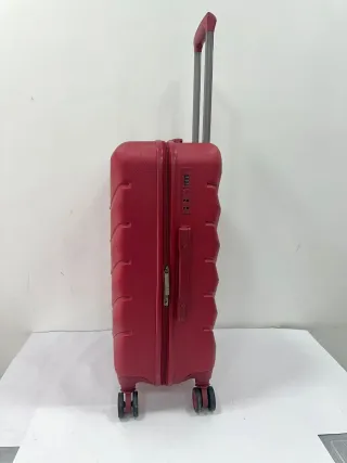 Maleta mediana roja con ruedas