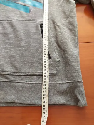 Sudadera con capucha T S.