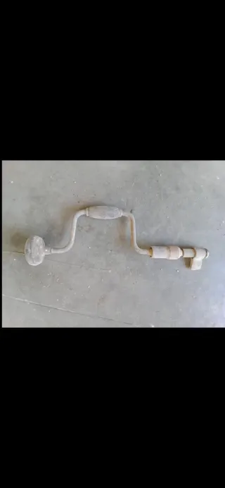 Trapano da falegname vintage a mano