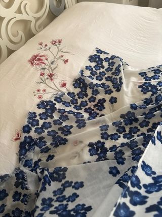 Bellissimo foulard floreale morbido