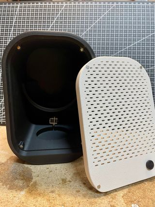 Carcasa Alexa Echo Dot Negra y Blanca