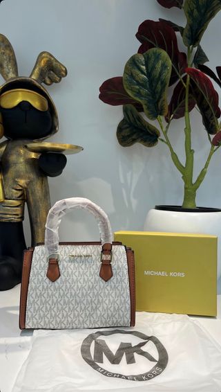 Bolso Michael Kors Mediano Blanco y Marrón
