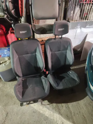 Asientos Renault Clio con bases Jeep Cherokee