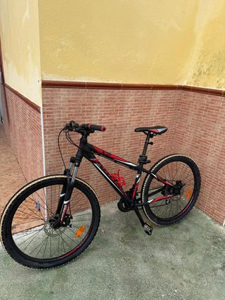 Bici MTB con frenos de disco + candado y funda gel