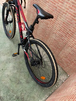 Bici MTB con frenos de disco + candado y funda gel