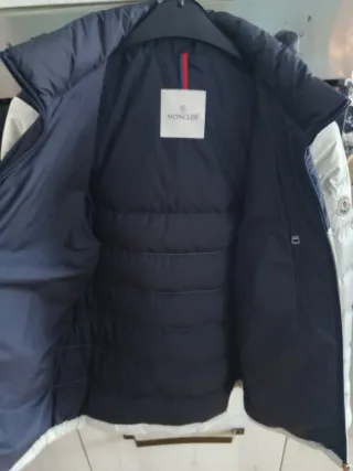 Giubbotto Moncler donna tg.3 Corrisponde ad una M