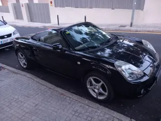 Toyota MR2 2004