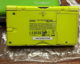 Nintendo DS Lite