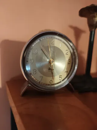 Reloj despertador antiguo Antonio Liron