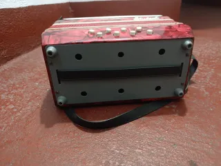 Acordeón Estudiante Rojo