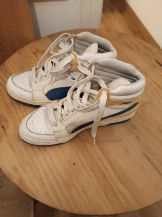 Zapatillas Puma Botín Beige y Blanco