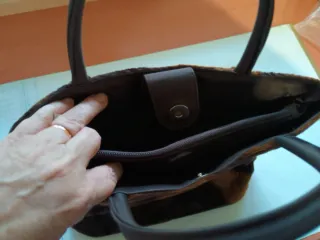 Bolso de fiesta Avon beige con lazo y otros