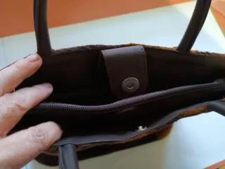 Bolso de fiesta Avon beige con lazo y otros