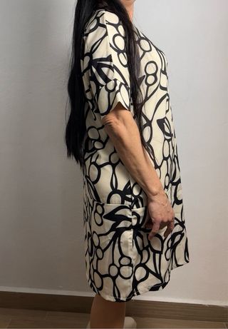 Vestido estampado floral beige y negro