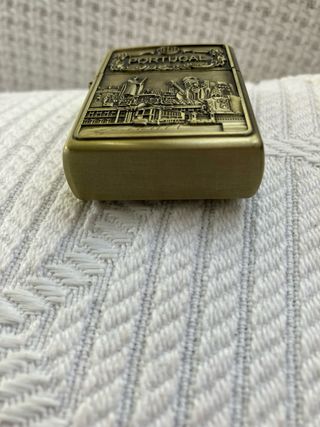 Mechero similar a Zippo Metálico Grabado Portugal