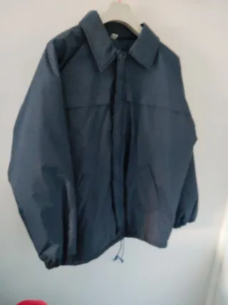 Anorak/Chubasquero azul