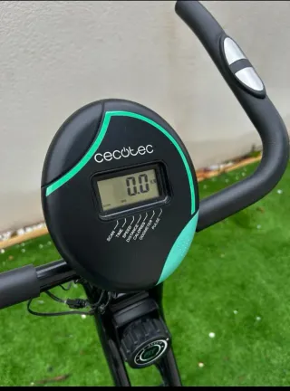 Bici Estática Cecotec Negra y Verde