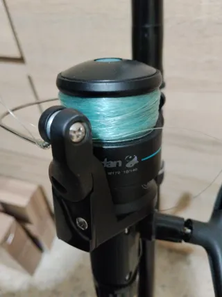 Caña de pescar Caperlan con carrete