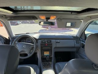 Mercedes-Benz Clase E 2001