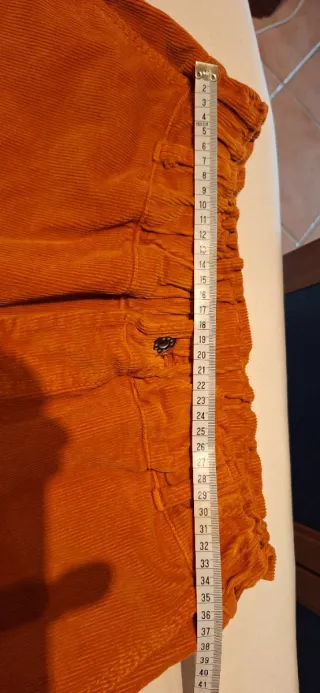 Pantaloni arancioni in velluto a coste elasticizza