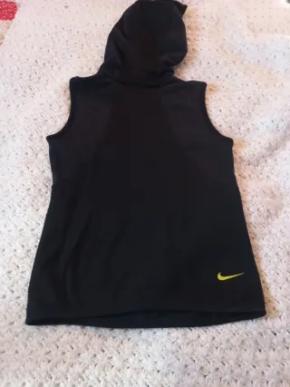 Sudadera sin mangas Nike con capucha