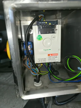 Línea Inox MONOFÁSICA: Mesa Ø120 + Cinta 150x