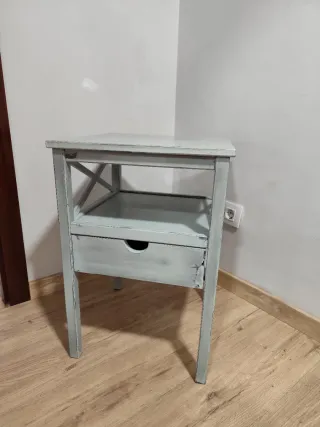 Mesilla de noche de madera