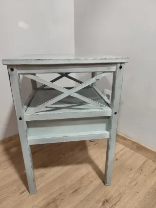 Mesilla de noche de madera