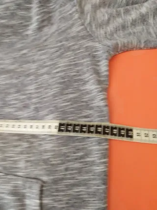 4 chaquetas con capucha T 14-16 años