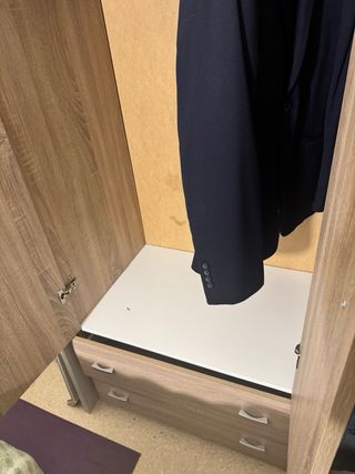 Armario 2 puertas y 2 cajones madera