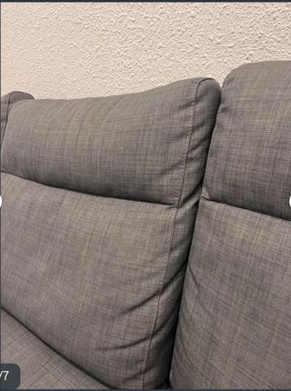 Sofá comedor tela gris, esta en Barcelona .Example