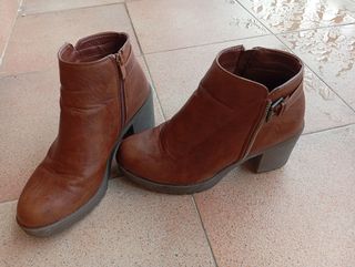 Botines marrones con tacón