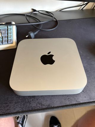 Mac Mini M2 8GB/512GB Plata