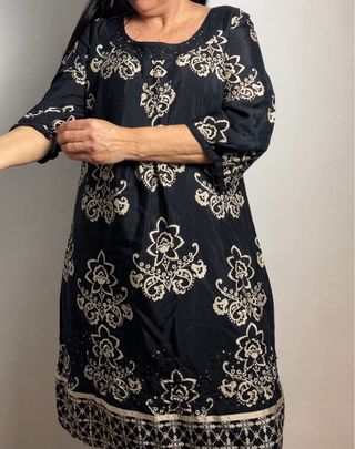 Vestido negro estampado floral