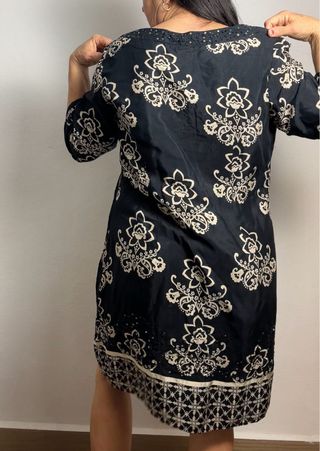 Vestido negro estampado floral