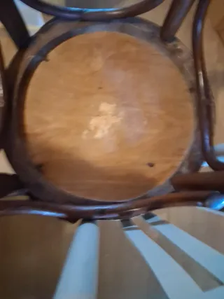 3 Sillas Antiguas de Madera y Piel