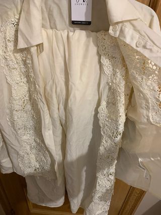 Traje Anewsta Beige/Blanco Encaje