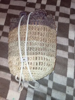 Bolso de rafia tejido