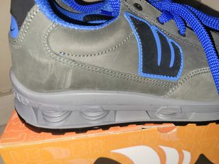 Scarpe da lavoro grigie e blu