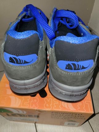 Scarpe da lavoro grigie e blu