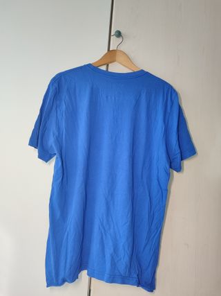 Camiseta Nike Azul Diseño Deportivo