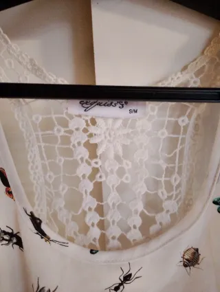 Camiseta tirante con estampado de insectos